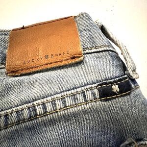 Lucky Brand Womens 2/26 Brooke Capri Distressed Long‎ Jeans with Frayed Edges